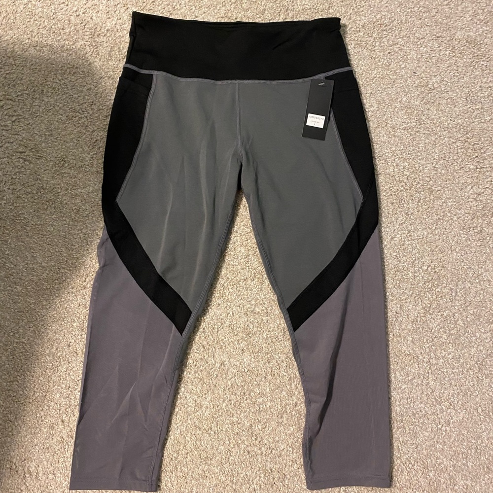 Kimberlys Capri Athletic Leggings
